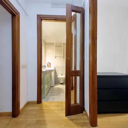 Vatican Spacious Modi Apartmán *